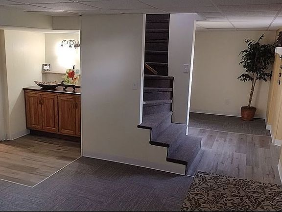 5th image of 8328 Laurel Ave