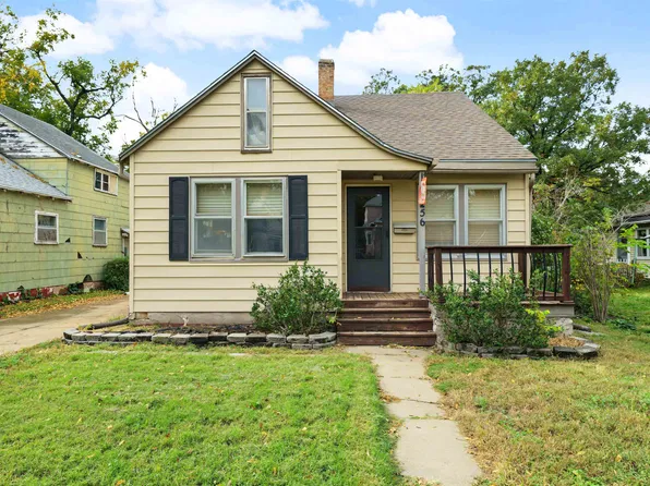 256 S 11th St, Salina, KS 67401