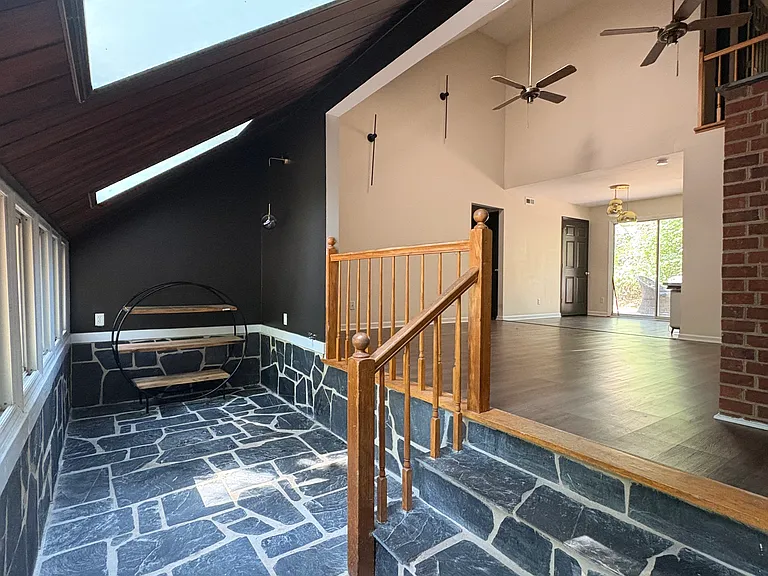 2977 Carolyn Dr — Photo 29