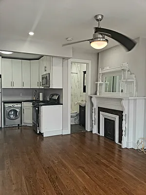 Rented by The Brokerage Group LLC | media 34