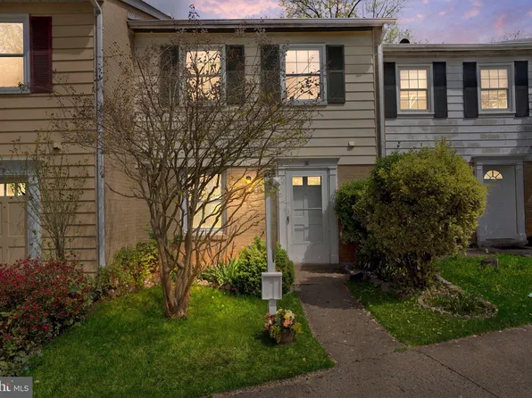 7633 Somerset Ln, Manassas, VA 20111