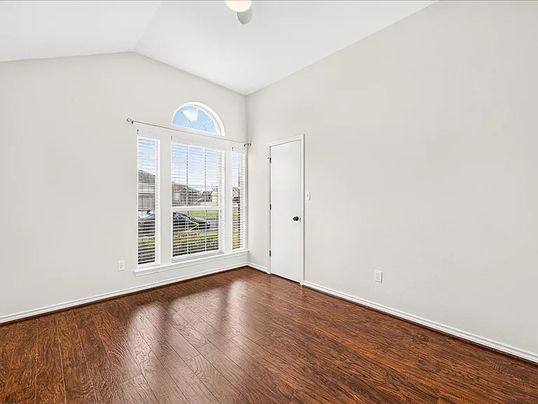 3810 Los Arroyos — Photo 25