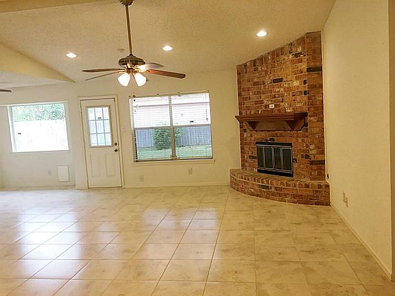 3rd image of 7402 Pierrepont Dr