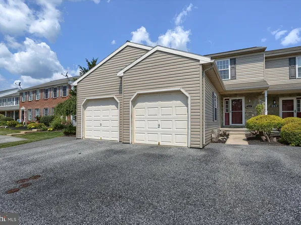 359 Deerfield Dr, Mount Joy, PA 17552