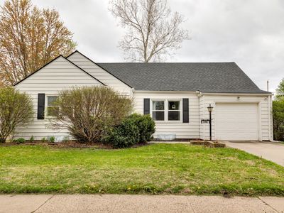 2701 E Walnut St, Des Moines, IA, 50317