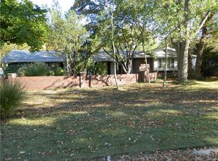 3300 Steed Dr, Florissant, MO