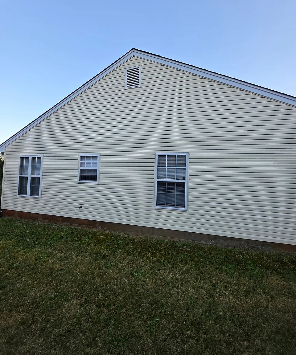 3 bed, 1335 sqft, $2,000 — Photo 3