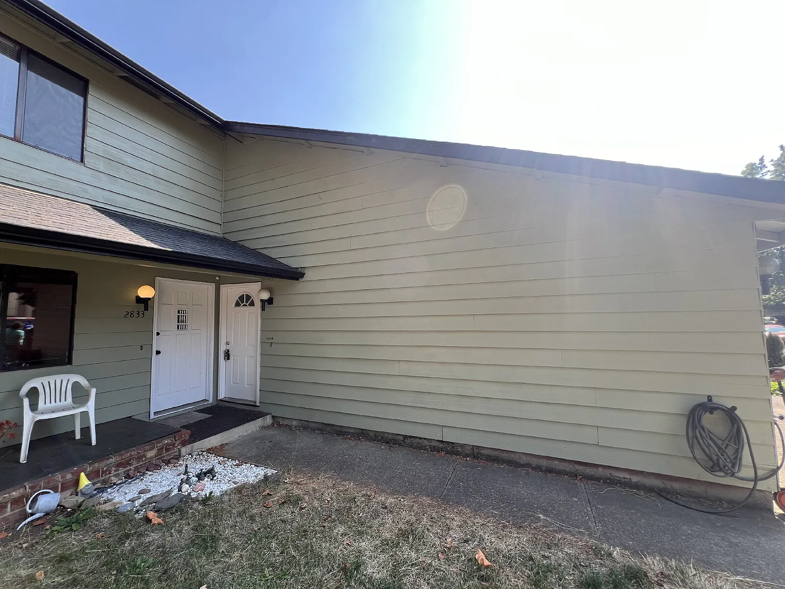 2 bed, 1.0 bath, $1,400 — Photo 2