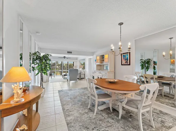 201 Ocean Bluffs Boulevard #105, Jupiter, FL 33477