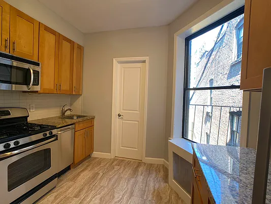 Rented by Tourma Realty LLC | media 26