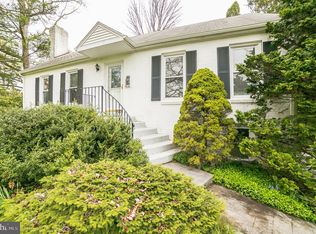 310 Barberry Ln, Wayne, PA 19087