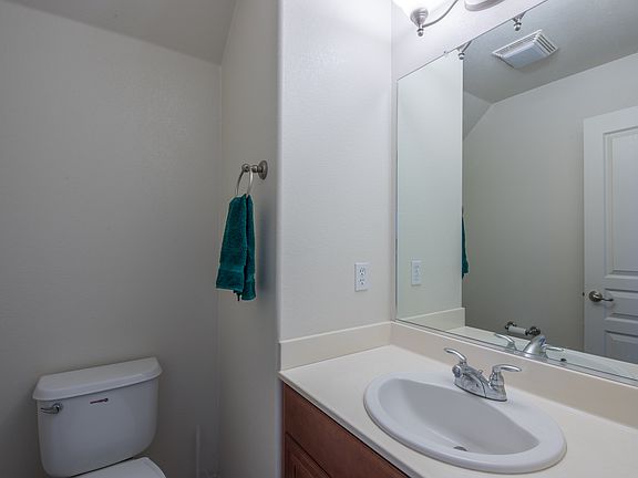 4th image of 6088 Silver Oak Cir