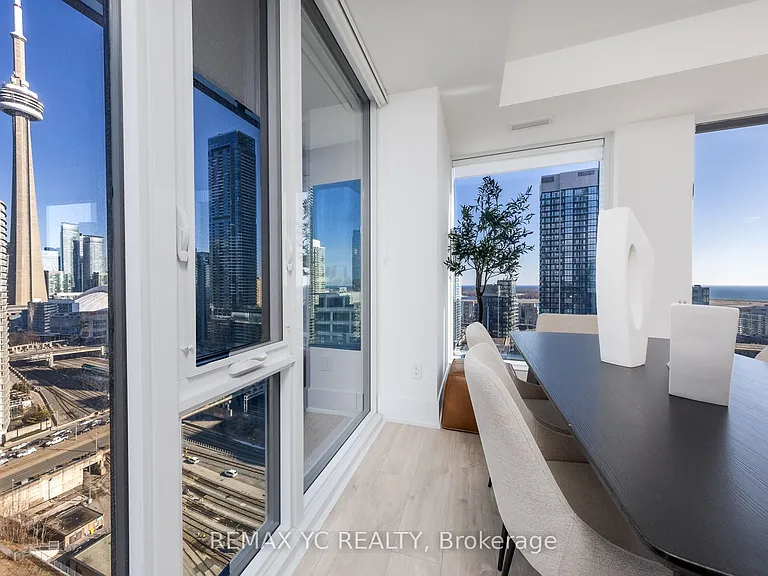 470 Front St W #1612 — Photo 7