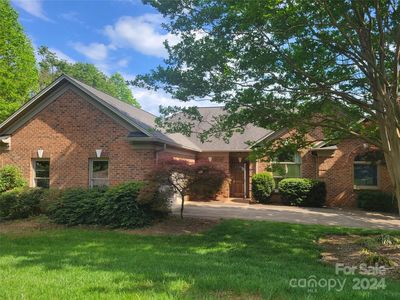 105 Pleasant Point Dr, Hickory, NC, 28601