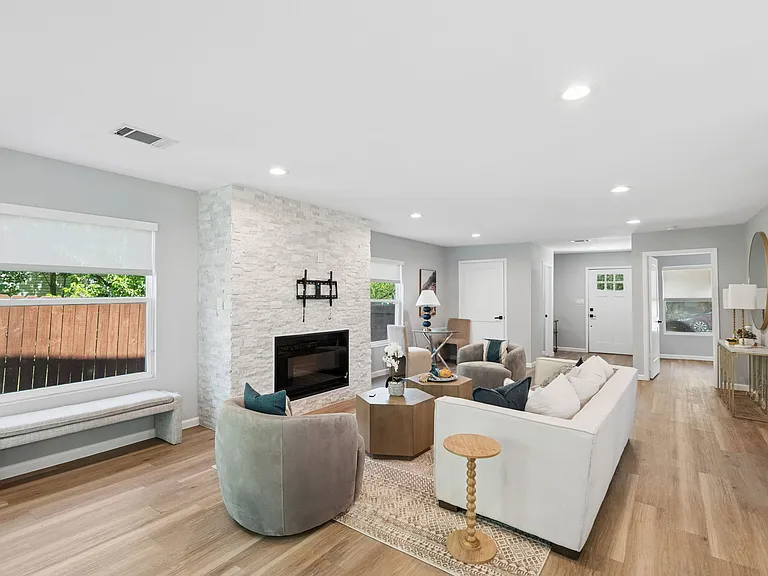 2728 Livingston Ave — Photo 13