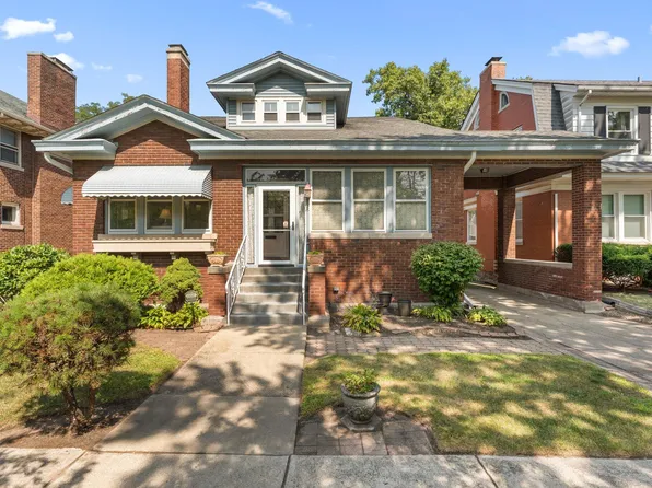 25 Wildwood Rd, Hammond, IN 46324