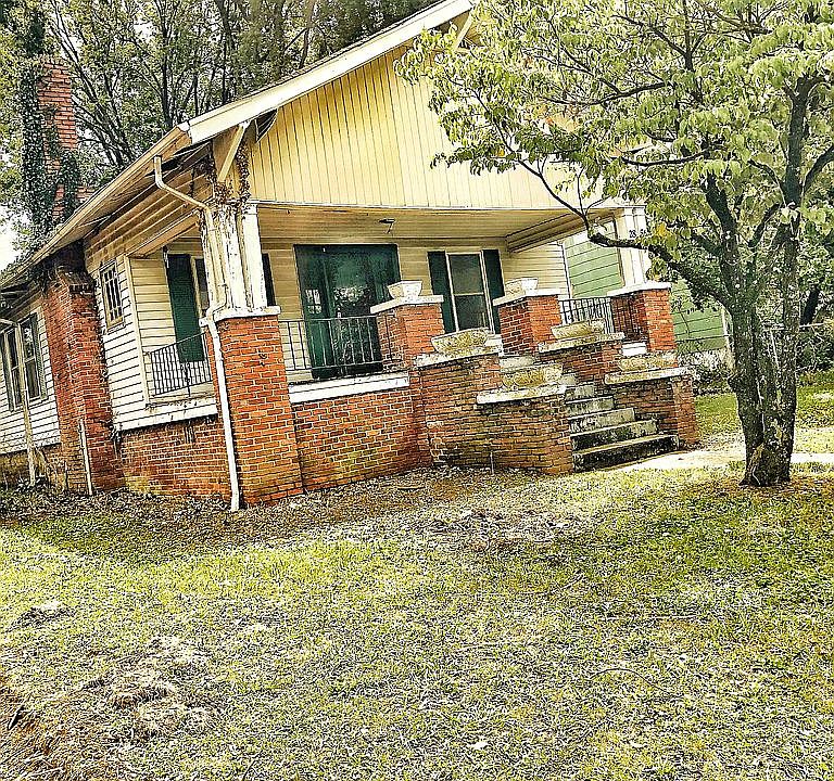 1st image of 2856 Linden Ave