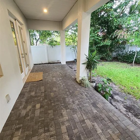 4503 W North A St — Photo 26