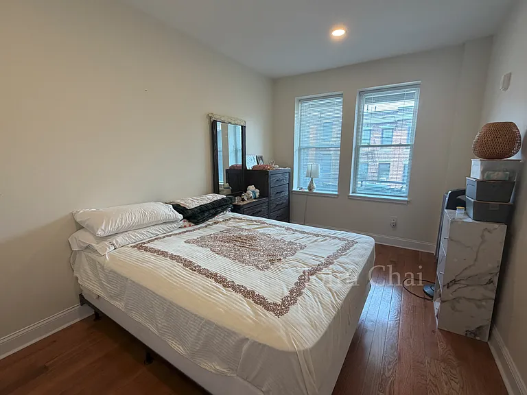 123 Sutherland Rd #E — Photo 10