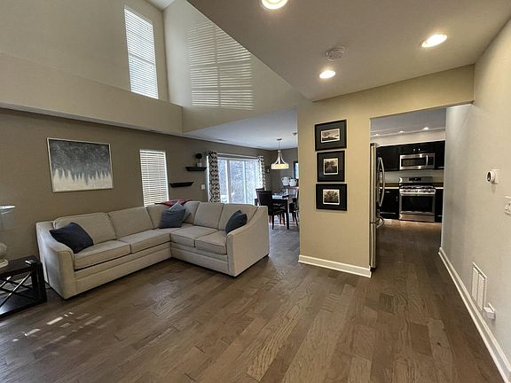 5th image of 7972 Hedgewood Dr