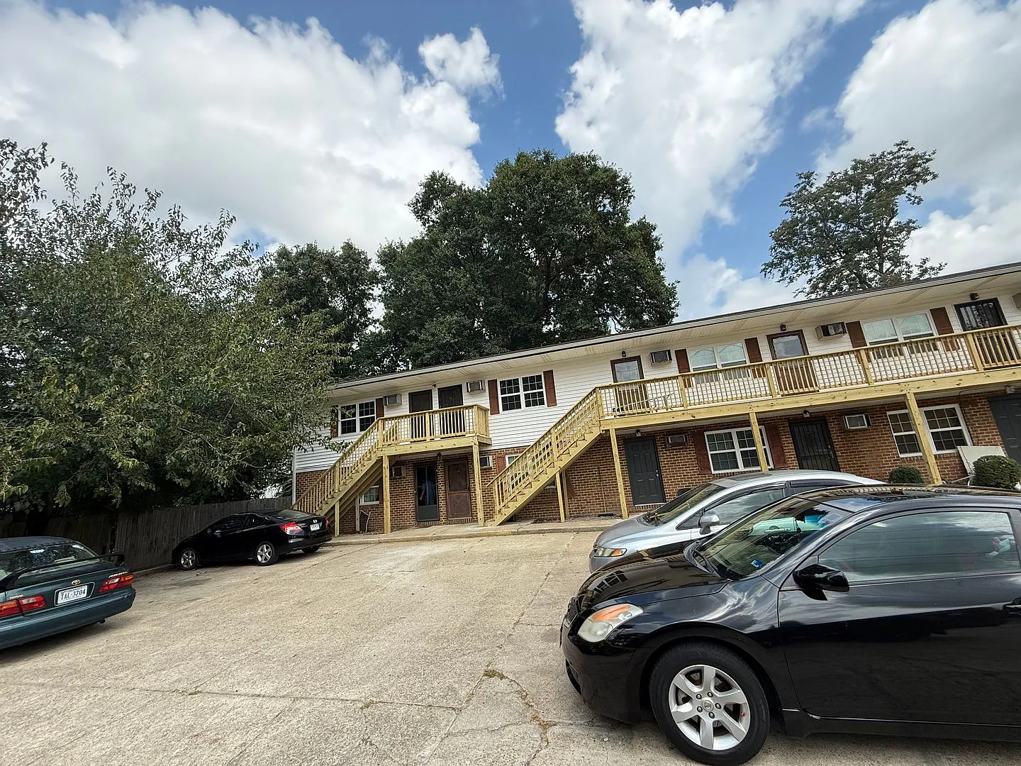 2628 Shoop Avenue (SHP) — Photo 2