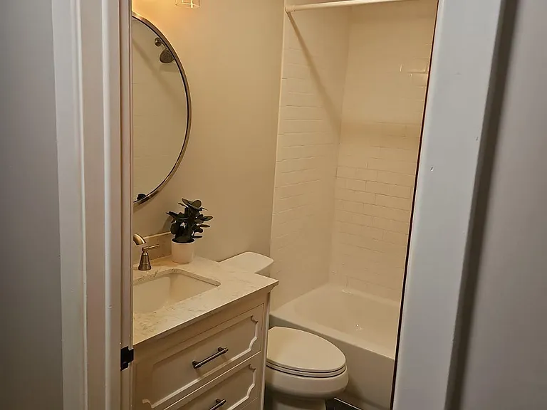 Main bathroom