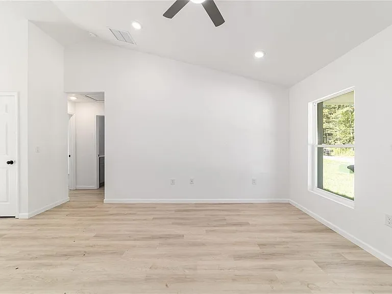 15388 SW 26th Pl — Photo 4