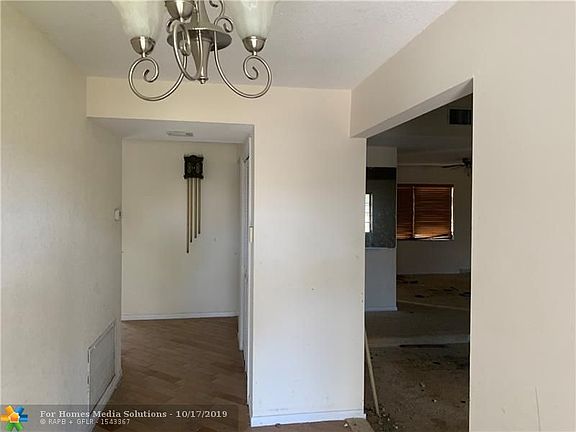 4th image of 4680 NW 99th Ave