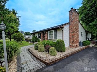 39 Helmetta Rd, Monroe Township, NJ 08831