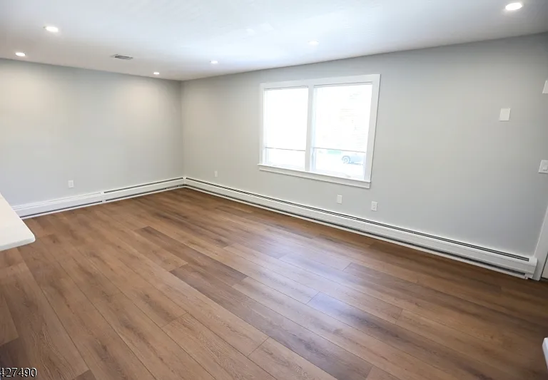 210 Walnut St #R — Photo 20