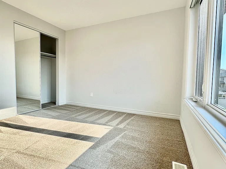 532 Supernova St — Photo 22
