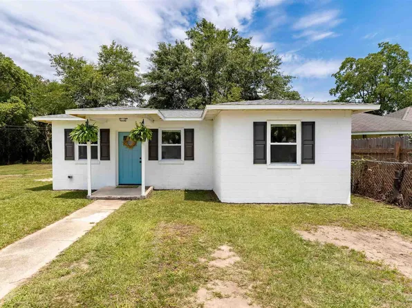 6808 Walker St, Milton, FL 32570