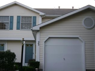 23 Camberley Pl, Penfield, NY 14526