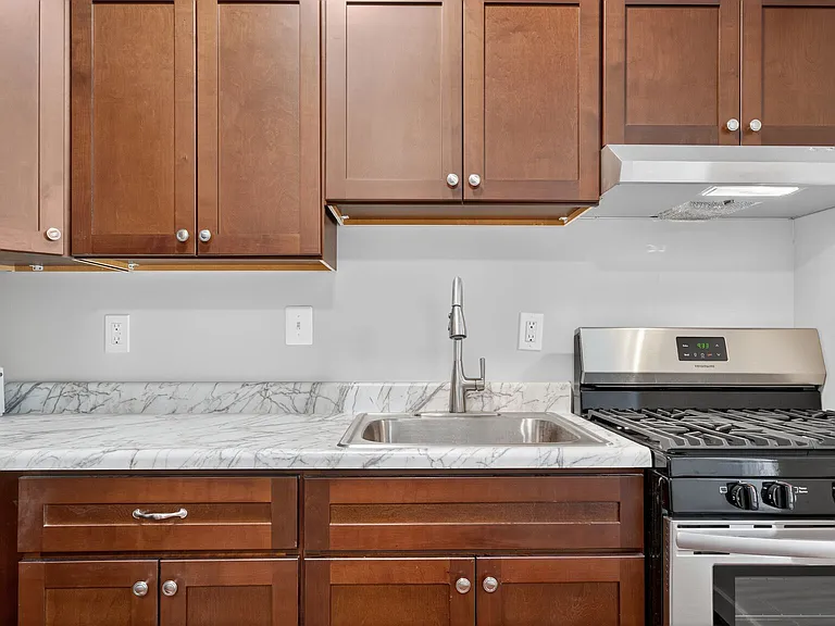 1440 W St NW #106 — Photo 9