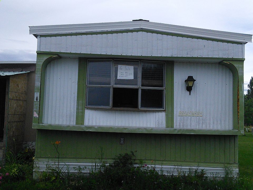 1st image of 403 Park Ln Trailer 14