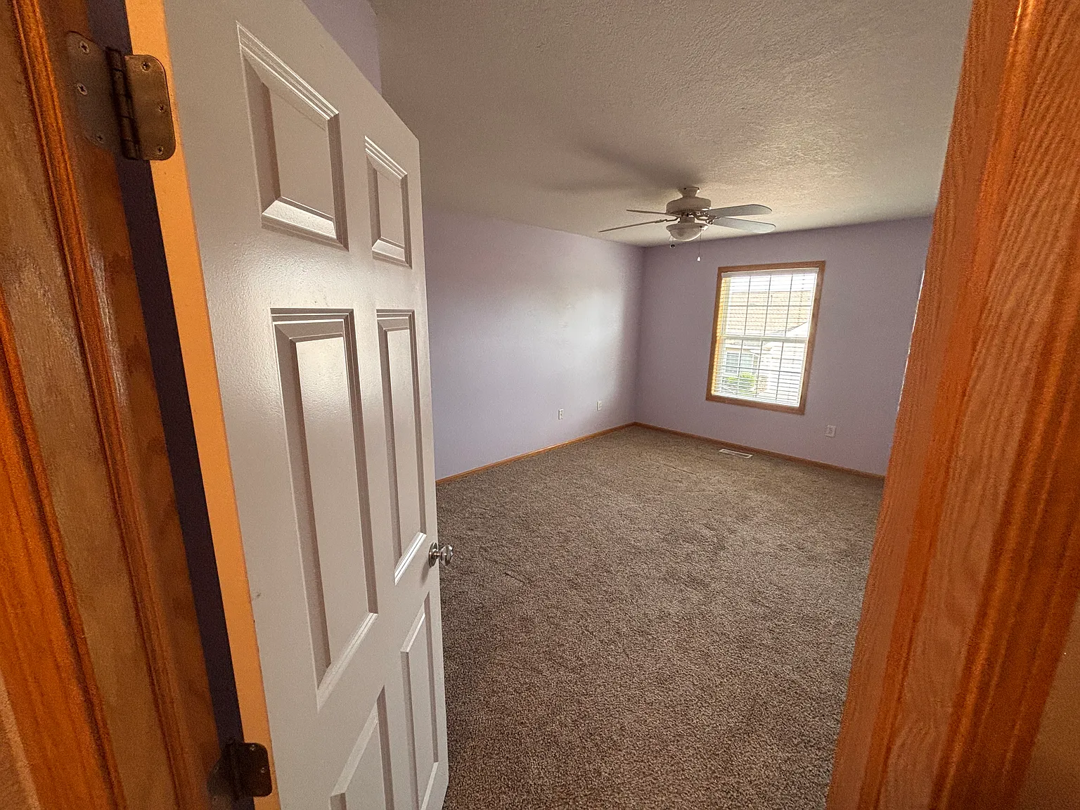 1019 NE Greenview Dr — Photo 1
