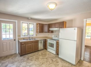 18 Eileen Ln, Enfield, CT 06082