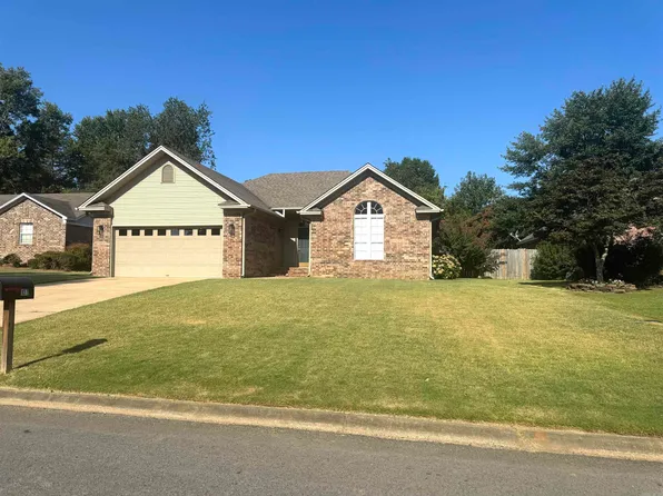107 Lark Spur Dr, Searcy, AR 72143