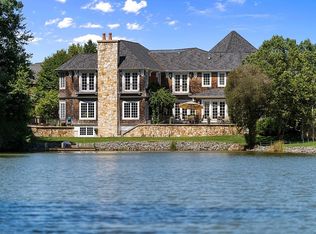 15 Cherokee Rd, Canton, MA 02021