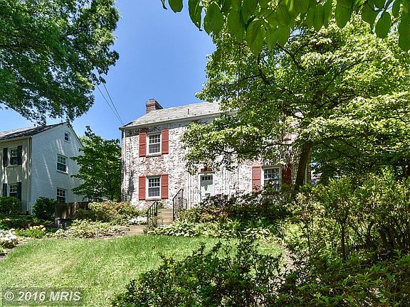 2nd image of 7614 Lynn Dr