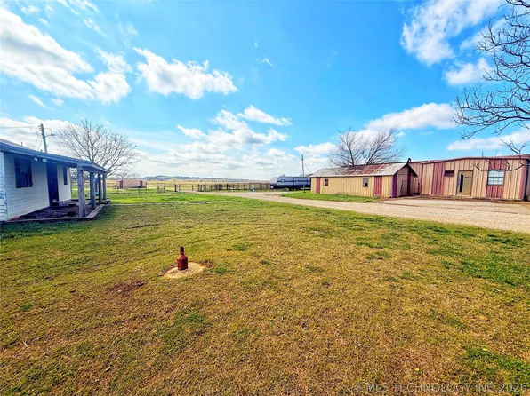 6655 E 133rd Rd, Holdenville, OK 74848
