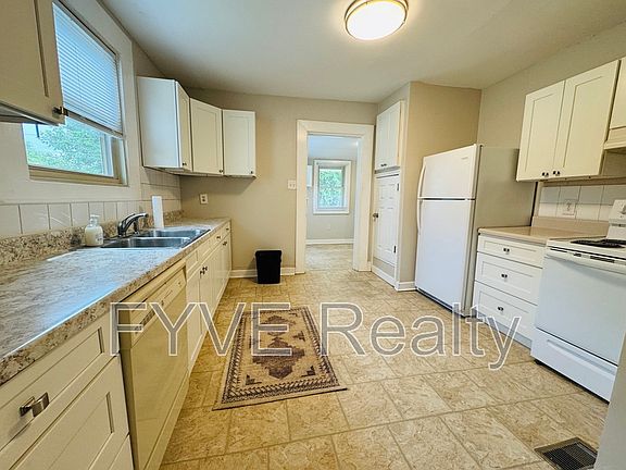 5th image of 2745 Tarleton Ave