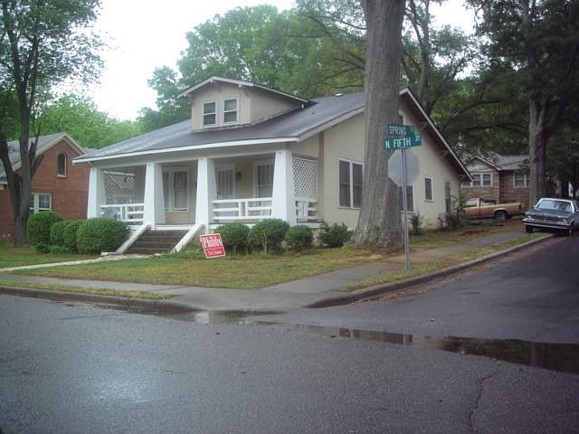 2nd image of 234 N 5th St