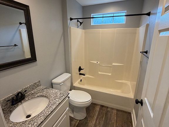 5th image of 214 Mirabelle Cir