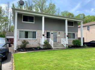 157 Marine Dr, Amherst, NY 14228