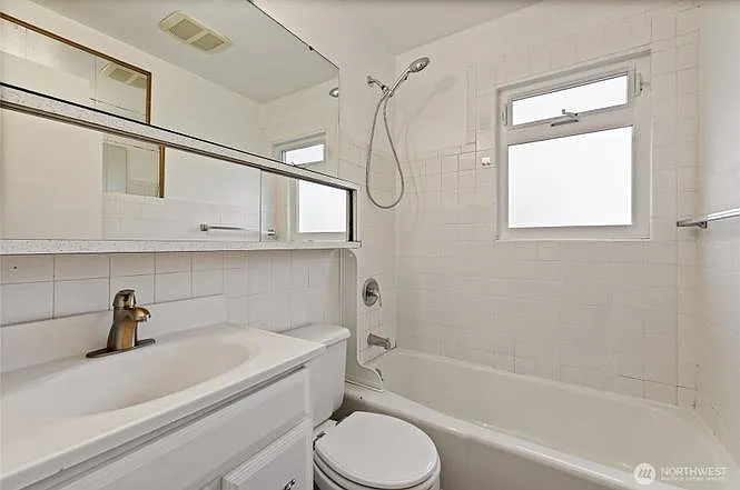 1010 N Union Ave — Photo 12