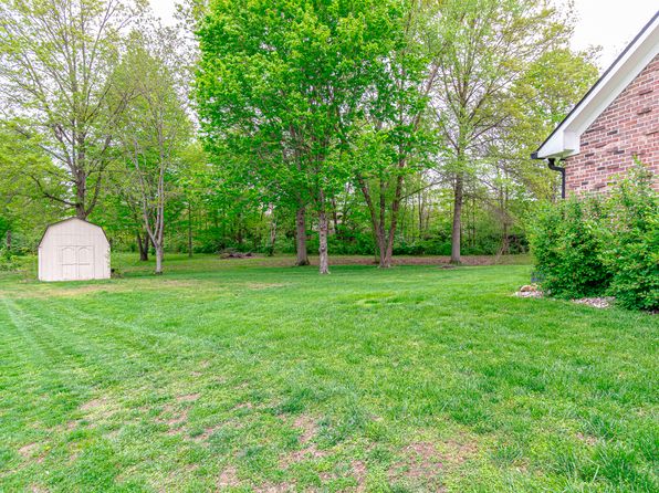 378 Turnberry Ct, Avon, IN 46123