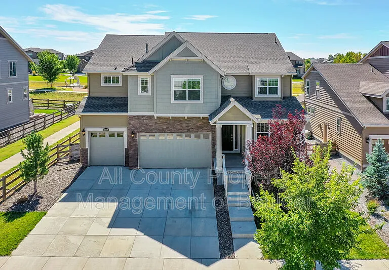 2334 Dinosaur Dr — Photo 2