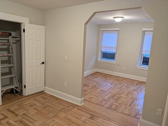 3rd image of 85 Atlantic Ave APT 3
