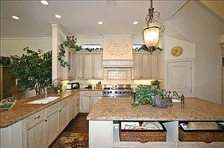 4th image of 4001 Wood Lake Dr